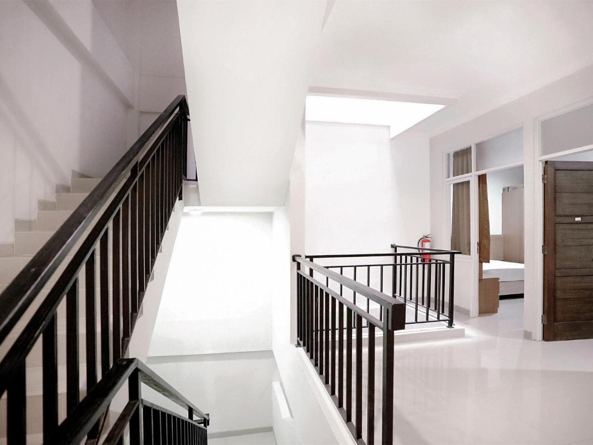 Oyo 415 The Kartini 8 Residence Jakarta Exteriér fotografie